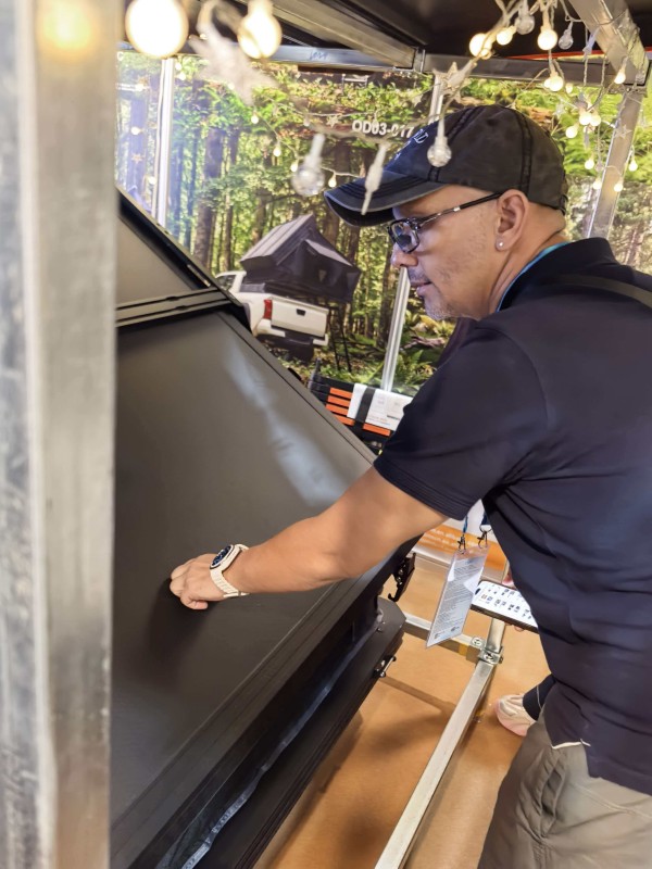 enjoin roof top tent at canton fair 2026 may (108)